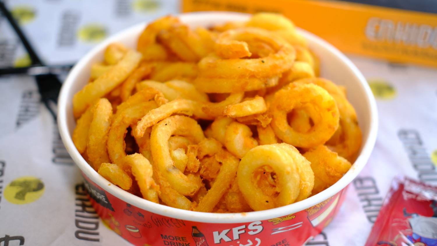 صحن فنكر كيرلي